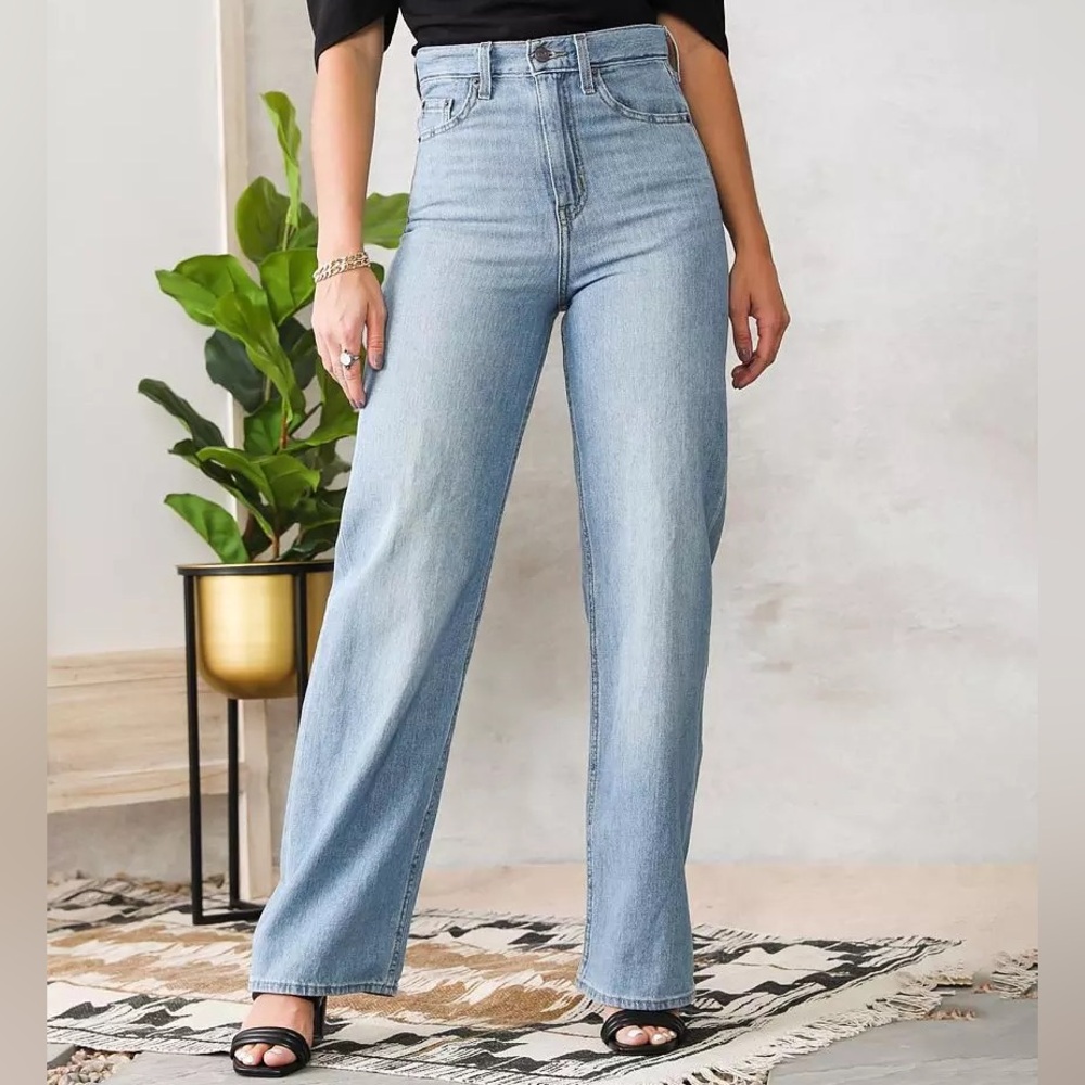 Levi's Premium High Loose Jeans
